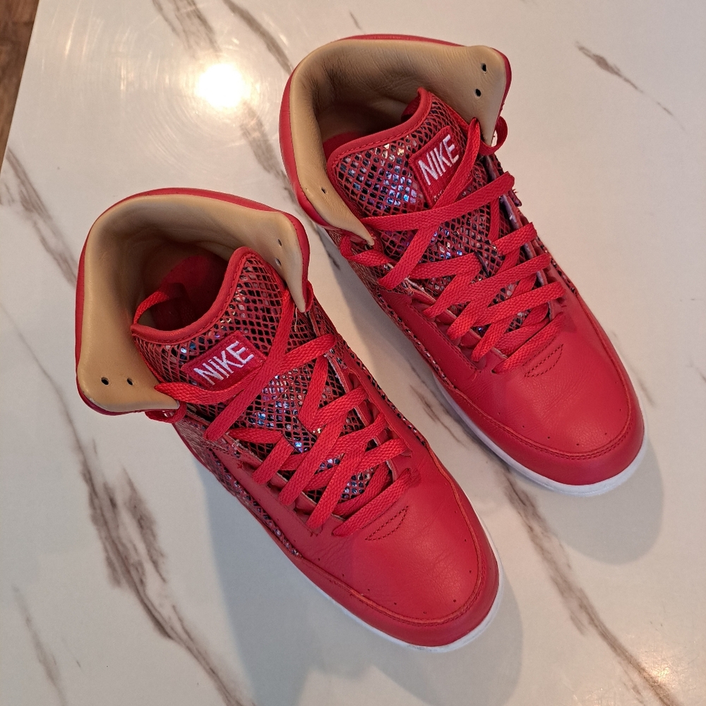 Men's Nike Python hightop sneakers red w/snakeskin and white bottom size 7.5